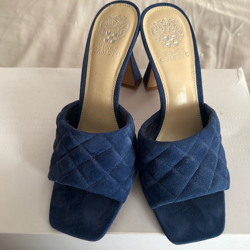 Women’s blue suede Vince Camuto heels